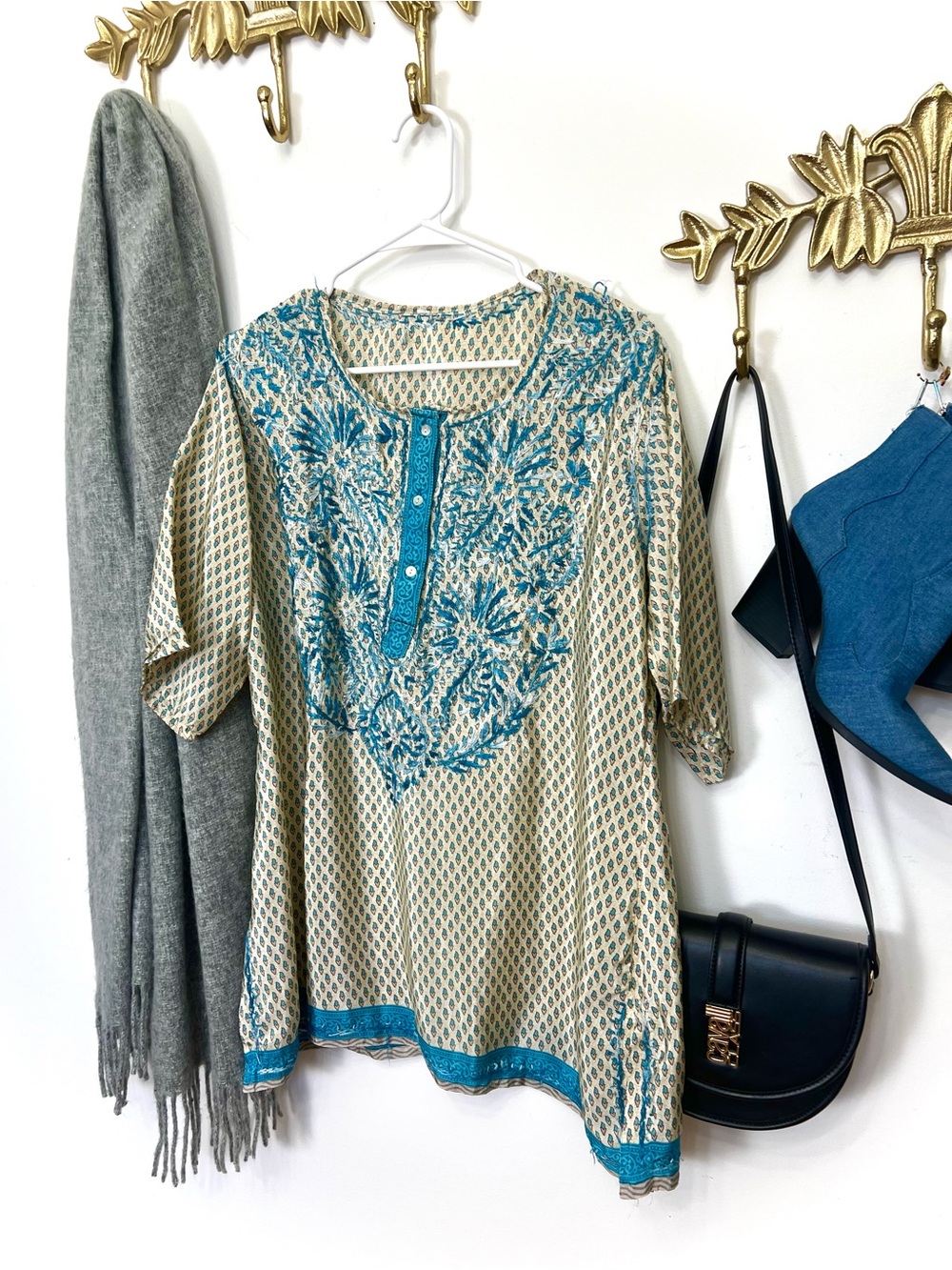 Bohemian embroidered XL ptp 23” l 30”